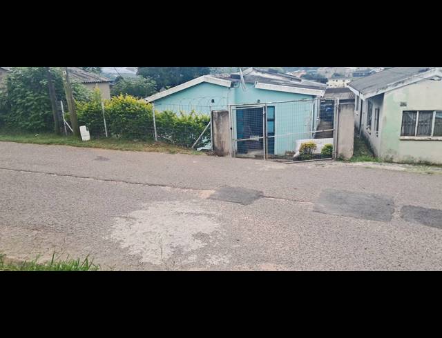 2 BEDROOM FREESTANDING FOR SALE IN KWANDENGEZI-A